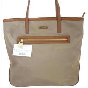 ONE HOUR SALE Michael Kors Kempton Large Tote